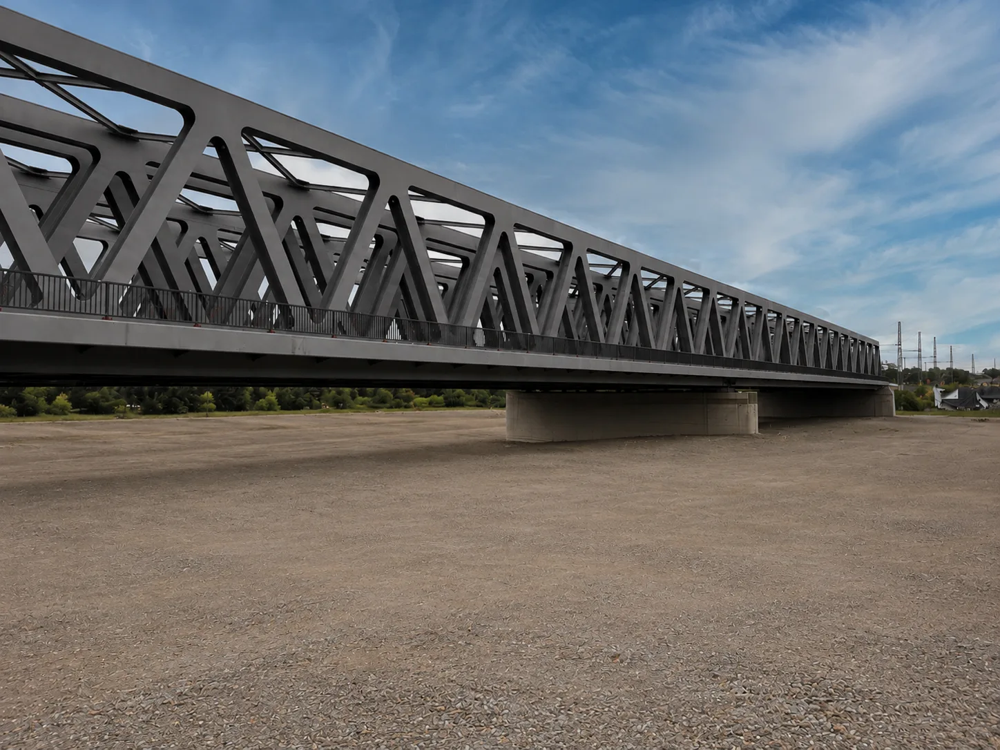 Eisenbahnbrücke Wesel, seitliche Ansicht